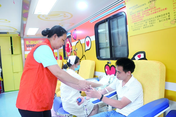 愛心獻血屋獻血前需要注意什么？生產廠家告訴你這三點非常重要