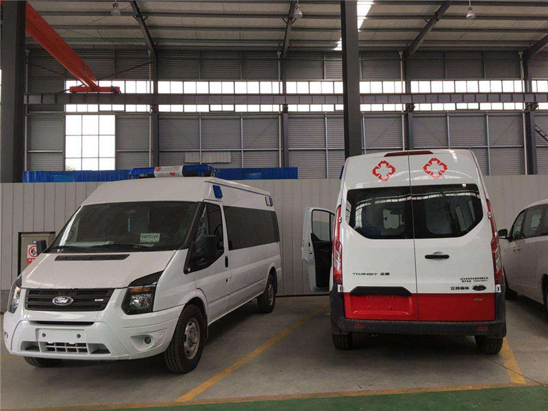 救護(hù)車購買的時(shí)候注意事項(xiàng)有哪些？這一點(diǎn)非常重要02